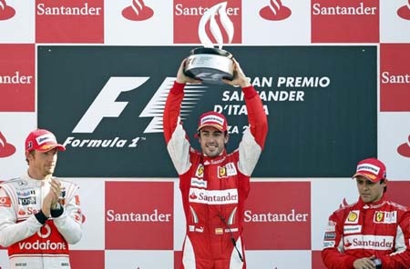 Alonso phục hận, Hamilton đen đủi rời cuộc chơi - 1