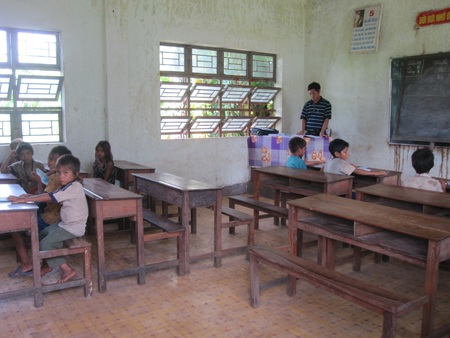 Tình thầy cô gieo chữ trên non - 2 Tình thầy cô gieo chữ trên non - 2