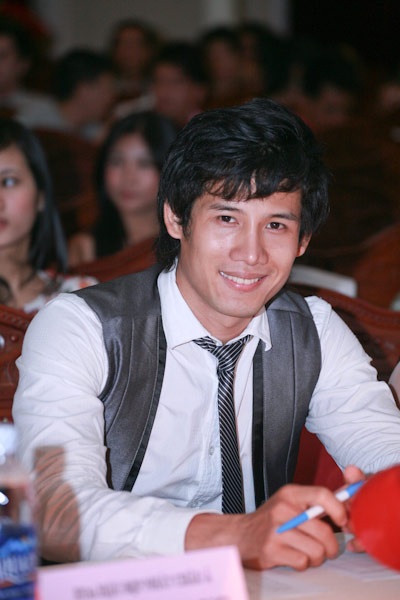 Hương Giang rạng rỡ trong vai trò giám khảo - 10 Hương Giang rạng rỡ trong vai trò giám khảo - 10