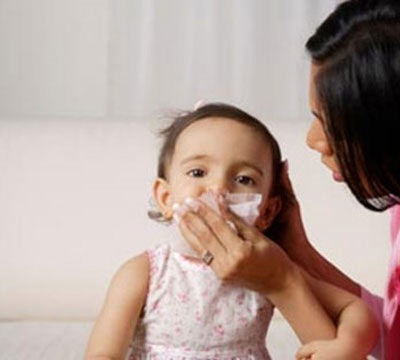 Chăm sóc trẻ ho cảm tại nhà - 1