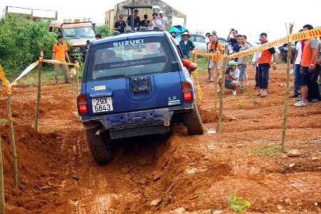 Vietnam Offroad Cup 2010 chính thức khai cuộc - 14 Vietnam Offroad Cup 2010 chính thức khai cuộc - 14