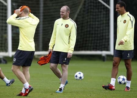 HLV Ferguson sẵn sàng để Rooney ra sân gặp Rangers - 1 HLV Ferguson sẵn sàng để Rooney ra sân gặp Rangers - 1