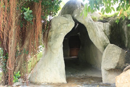 Thăm nhà thờ cổ nhất Việt Nam, “đọc” cuốn sách quốc ngữ đầu tiên - 6 Thăm nhà thờ cổ nhất Việt Nam, “đọc” cuốn sách quốc ngữ đầu tiên - 6