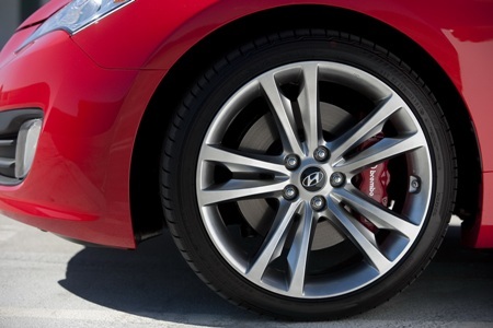 Hyundai Genesis bản 3.8 R-Spec giá “mềm” - 2 Hyundai Genesis bản 3.8 R-Spec giá “mềm” - 2