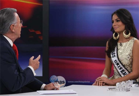 Hoa hậu Hoàn vũ hoạt động từ thiện ngay khi về nhà - 20 Hoa hậu Hoàn vũ hoạt động từ thiện ngay khi về nhà - 20