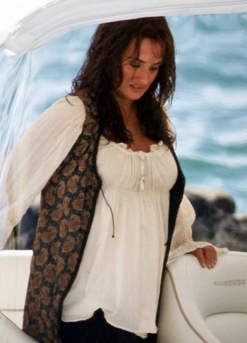 Penelope Cruz đã có bầu 4 tháng rưỡi - 5 Penelope Cruz đã có bầu 4 tháng rưỡi - 5