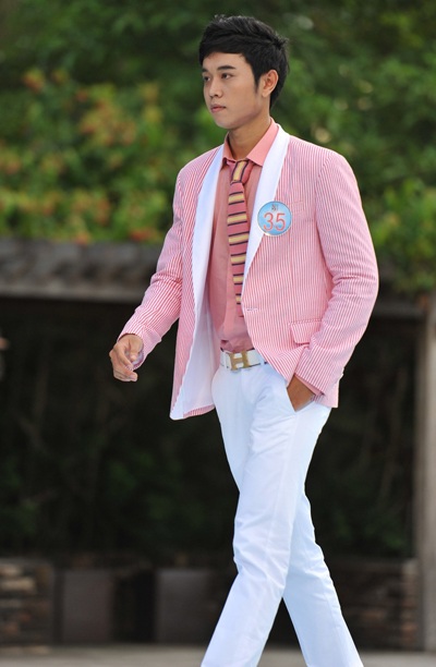 Siêu mẫu đa màu sắc với kỹ năng trình diễn - 36 Siêu mẫu đa màu sắc với kỹ năng trình diễn - 36