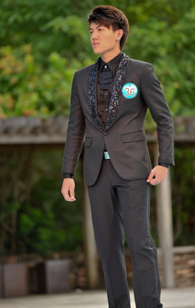 Siêu mẫu đa màu sắc với kỹ năng trình diễn - 37 Siêu mẫu đa màu sắc với kỹ năng trình diễn - 37