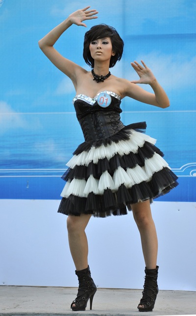 Siêu mẫu đa màu sắc với kỹ năng trình diễn - 7 Siêu mẫu đa màu sắc với kỹ năng trình diễn - 7