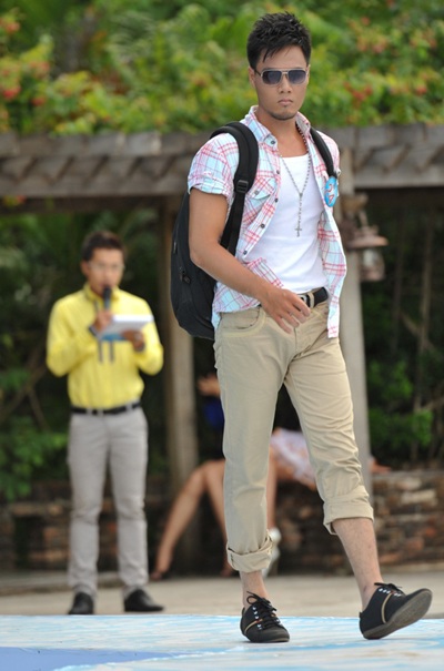 Siêu mẫu đa màu sắc với kỹ năng trình diễn - 16 Siêu mẫu đa màu sắc với kỹ năng trình diễn - 16