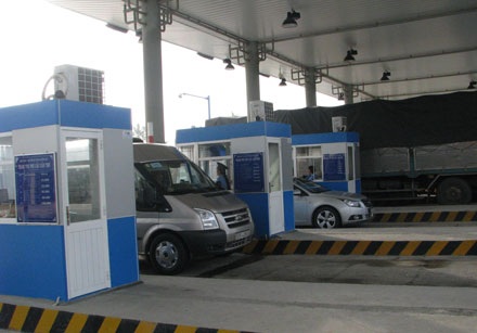 Ngày đầu tiên thu phí qua cầu Cần Thơ - 2 Ngày đầu tiên thu phí qua cầu Cần Thơ - 2