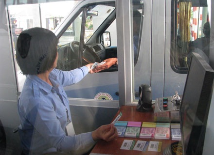 Ngày đầu tiên thu phí qua cầu Cần Thơ - 4 Ngày đầu tiên thu phí qua cầu Cần Thơ - 4