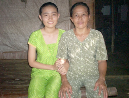 Cô học trò nghèo hiếu học đỗ ngành Sư phạm toán - 1 Cô học trò nghèo hiếu học đỗ ngành Sư phạm toán - 1