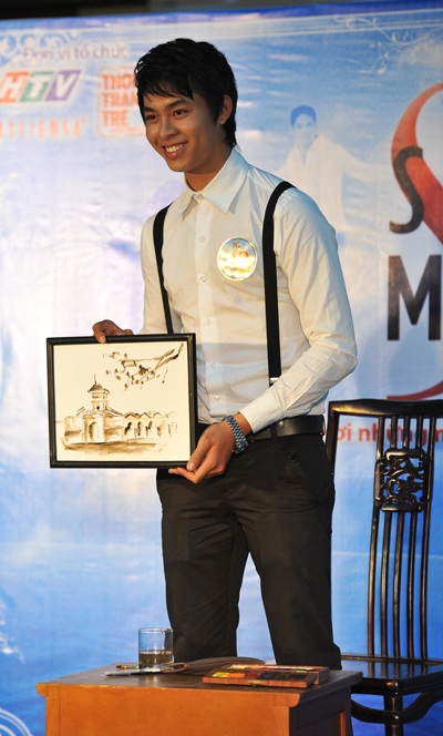 Hồ Ngọc Hà làm giám khảo cho Siêu mẫu 2010 - 14