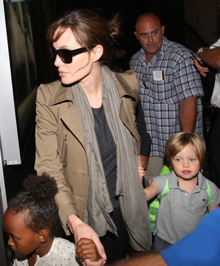 Shiloh Jolie-Pitt: Ra dáng “người lớn” - 6 Shiloh Jolie-Pitt: Ra dáng “người lớn” - 6