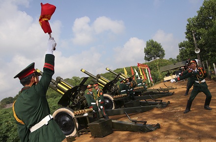 Diễn tập quy mô lớn trước ngày Đại lễ  - 1