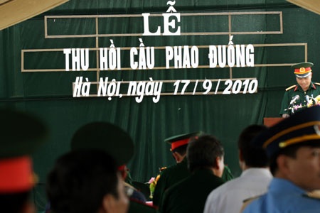 Tháo dỡ cầu phao Đuống sau 3 tháng hoạt động - 3 Tháo dỡ cầu phao Đuống sau 3 tháng hoạt động - 3