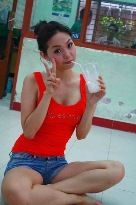 Hoàng Thùy Linh, Minh Hằng, Thủy Tiên trên sàn tập - 8 Hoàng Thùy Linh, Minh Hằng, Thủy Tiên trên sàn tập - 8