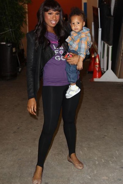 Jennifer Hudson chưa quen với vóc dáng “mi nhon” - 2 Jennifer Hudson chưa quen với vóc dáng “mi nhon” - 2