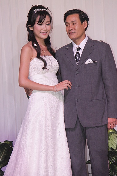 Đám cưới ấm áp của người đẹp Nhã Uyên - 3