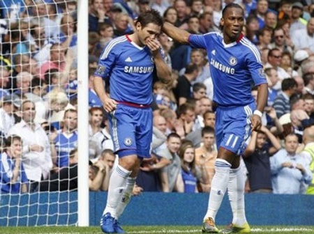 Chelsea bị ông chủ Abramovich cắt giảm lương thưởng - 1