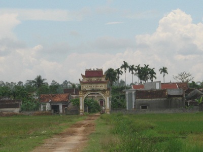 Chuyện ở "thôn trời đánh" - 2