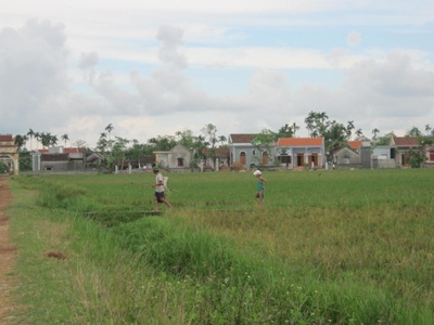 Chuyện ở "thôn trời đánh" - 4