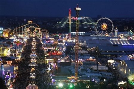 Lễ hội bia Oktoberfest mừng sinh nhật 200 năm tuổi - 4