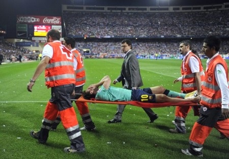 Messi dính chấn thương mắt cá, Barca sốt vó - 1 Messi dính chấn thương mắt cá, Barca sốt vó - 1