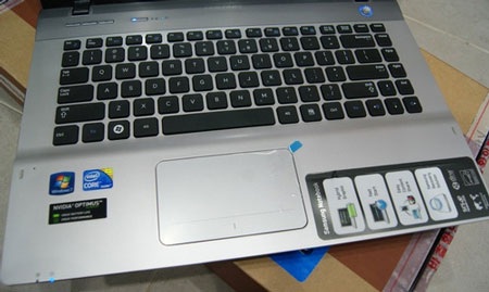 Gặp laptop Samsung QX 410 duy nhất tại Việt Nam - 2