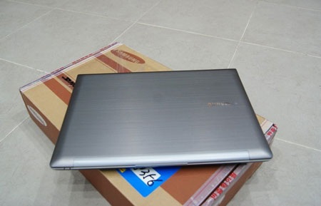 Gặp laptop Samsung QX 410 duy nhất tại Việt Nam - 9