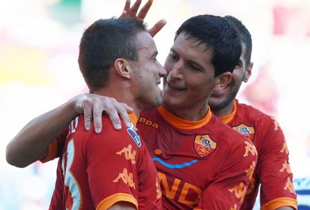 AS Roma, Sampdoria đồng loạt “rớt vàng” cuối trận - 2 AS Roma, Sampdoria đồng loạt “rớt vàng” cuối trận - 2