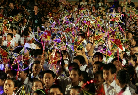 Vã mồ hôi chọn chỗ tổ chức trung thu cho trẻ - 2