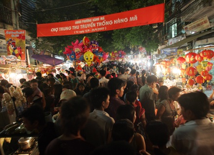 Vã mồ hôi chọn chỗ tổ chức trung thu cho trẻ - 3