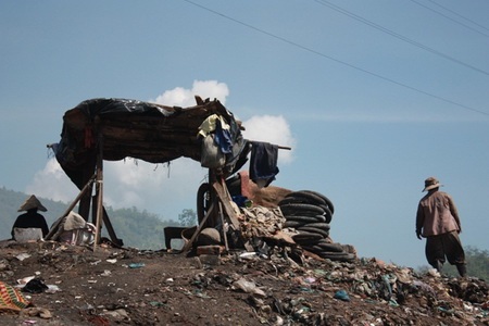 Đời nhặt rác bên đèo Rù Rì - 10