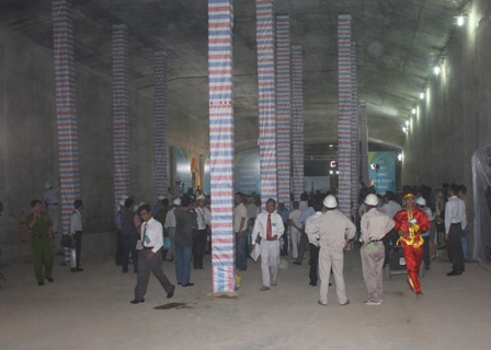 Khám phá hầm dìm bên dưới sông Sài Gòn - 10 Khám phá hầm dìm bên dưới sông Sài Gòn - 10