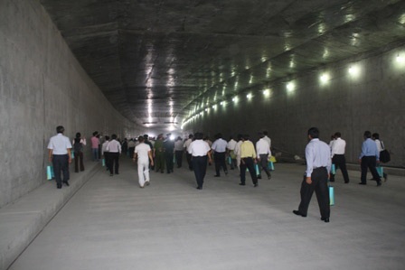 Khám phá hầm dìm bên dưới sông Sài Gòn - 6 Khám phá hầm dìm bên dưới sông Sài Gòn - 6