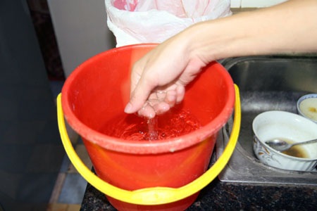 Rán trứng trên sàn nhà nóng hơn 70 độ C - 2 Rán trứng trên sàn nhà nóng hơn 70 độ C - 2