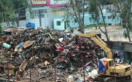 Cưa đầu đạn 1 người chết, 3 người trọng thương - 1