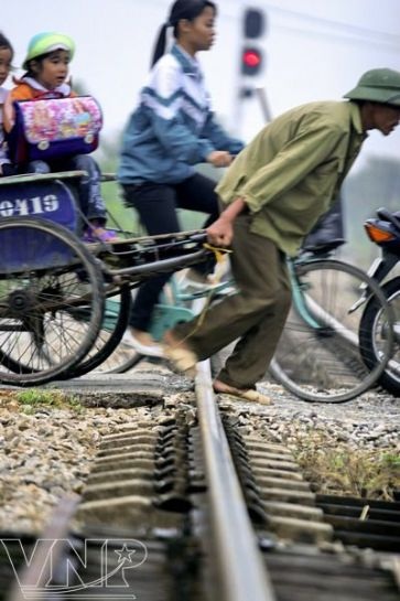 Xích lô chở chữ - 3