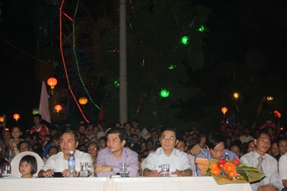 “Đêm hội trăng rằm” với các em có hoàn cảnh đặc biệt khó khăn - 3