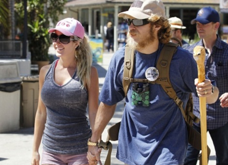 Vợ chồng “người đẹp dao kéo” lại tình tứ bên nhau - 8