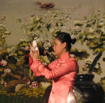 Trưng bày bức tranh thêu lớn nhất Việt Nam - 2 Trưng bày bức tranh thêu lớn nhất Việt Nam - 2
