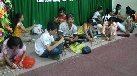 Muôn vẻ sắc màu Trung thu - 15 Muôn vẻ sắc màu Trung thu - 15
