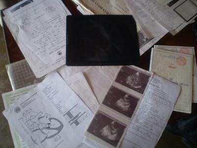 Xót xa phận bé sống trong cảnh “thập tử nhất sinh” - 2