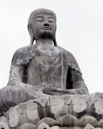 Khai quang Đại phật tượng trên núi Phật Tích mừng Đại lễ - 2