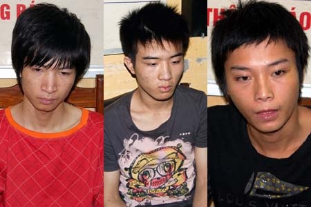 Hà Nội: Ba “tú ông” và chiêu lừa cứu “net” - 1 Hà Nội: Ba “tú ông” và chiêu lừa cứu “net” - 1