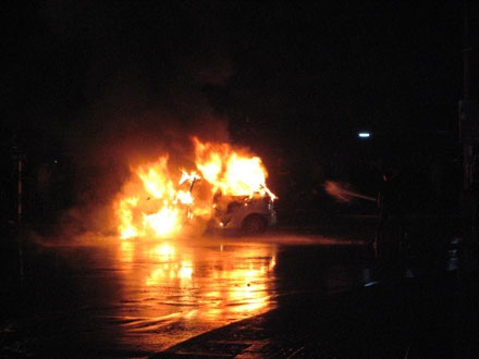 Đi chơi trung thu, xế hộp bốc hỏa - 2 Đi chơi trung thu, xế hộp bốc hỏa - 2