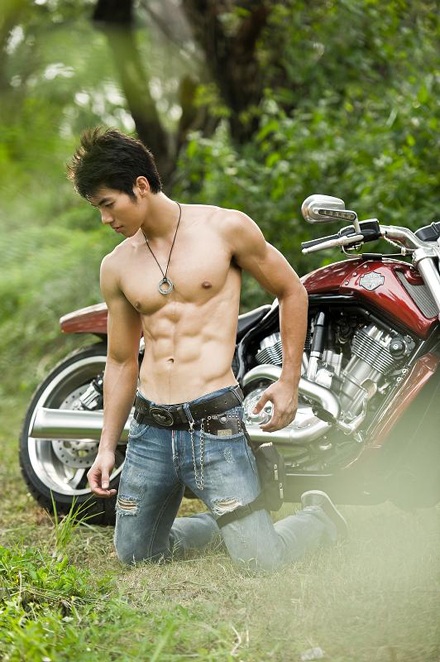 Thí sinh siêu mẫu Việt 2010 dưới ống kính Quốc Huy - 19 Thí sinh siêu mẫu Việt 2010 dưới ống kính Quốc Huy - 19