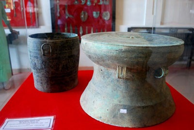 “Từ truyền thống Đông Sơn đến văn minh Đại Việt” - 4 “Từ truyền thống Đông Sơn đến văn minh Đại Việt” - 4